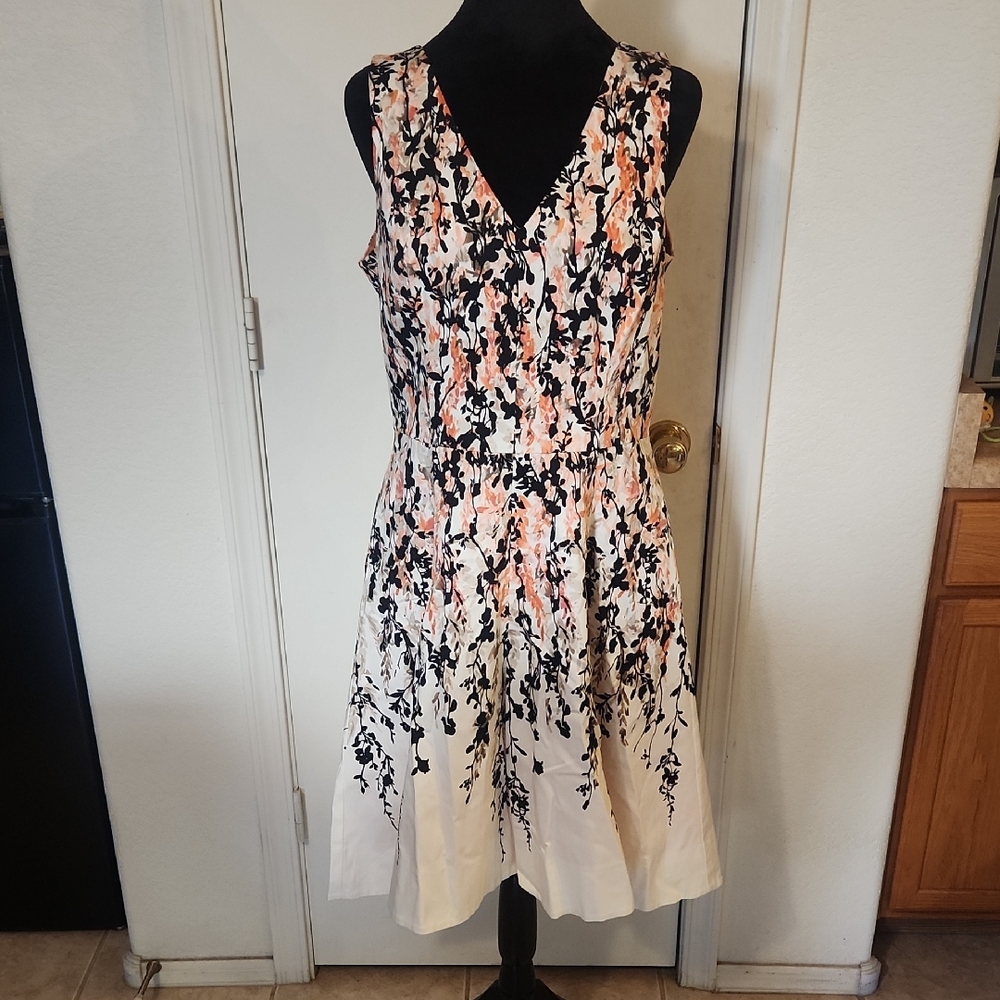 White House Black Market V-Neck Floral Midi Dress, 10